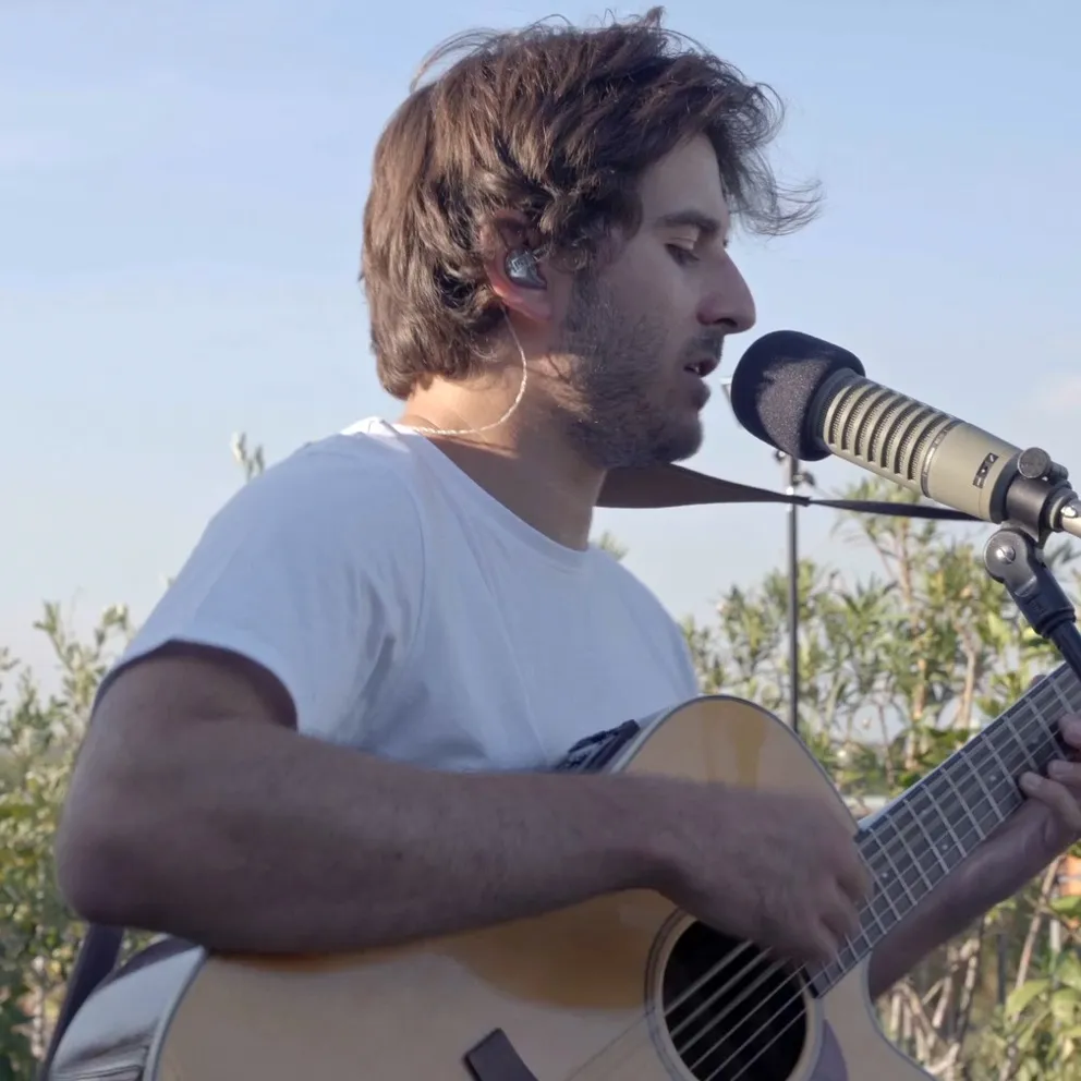 Header header_picture_3